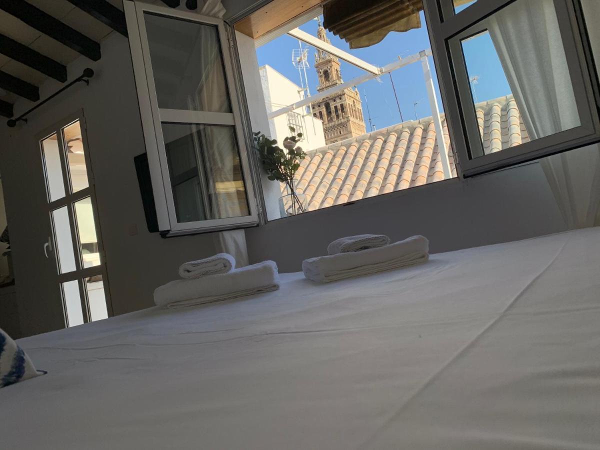 Stunning Attic With Private Terrace And Parking Optional Leilighet Sevilla Eksteriør bilde