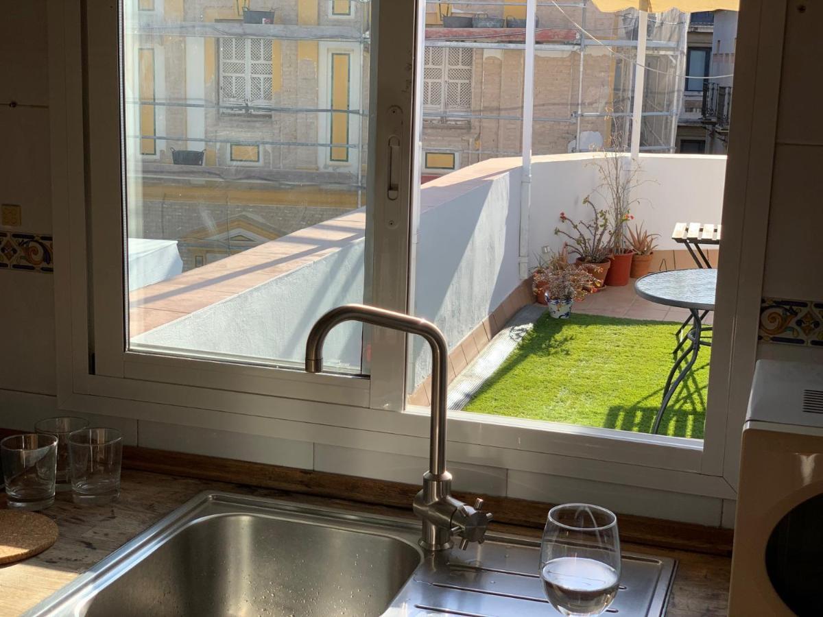 Stunning Attic With Private Terrace And Parking Optional Leilighet Sevilla Eksteriør bilde